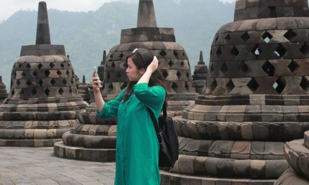 7 Aplikasi di Smartphone yang Bikin Traveling Makin Mudah dan Asyik