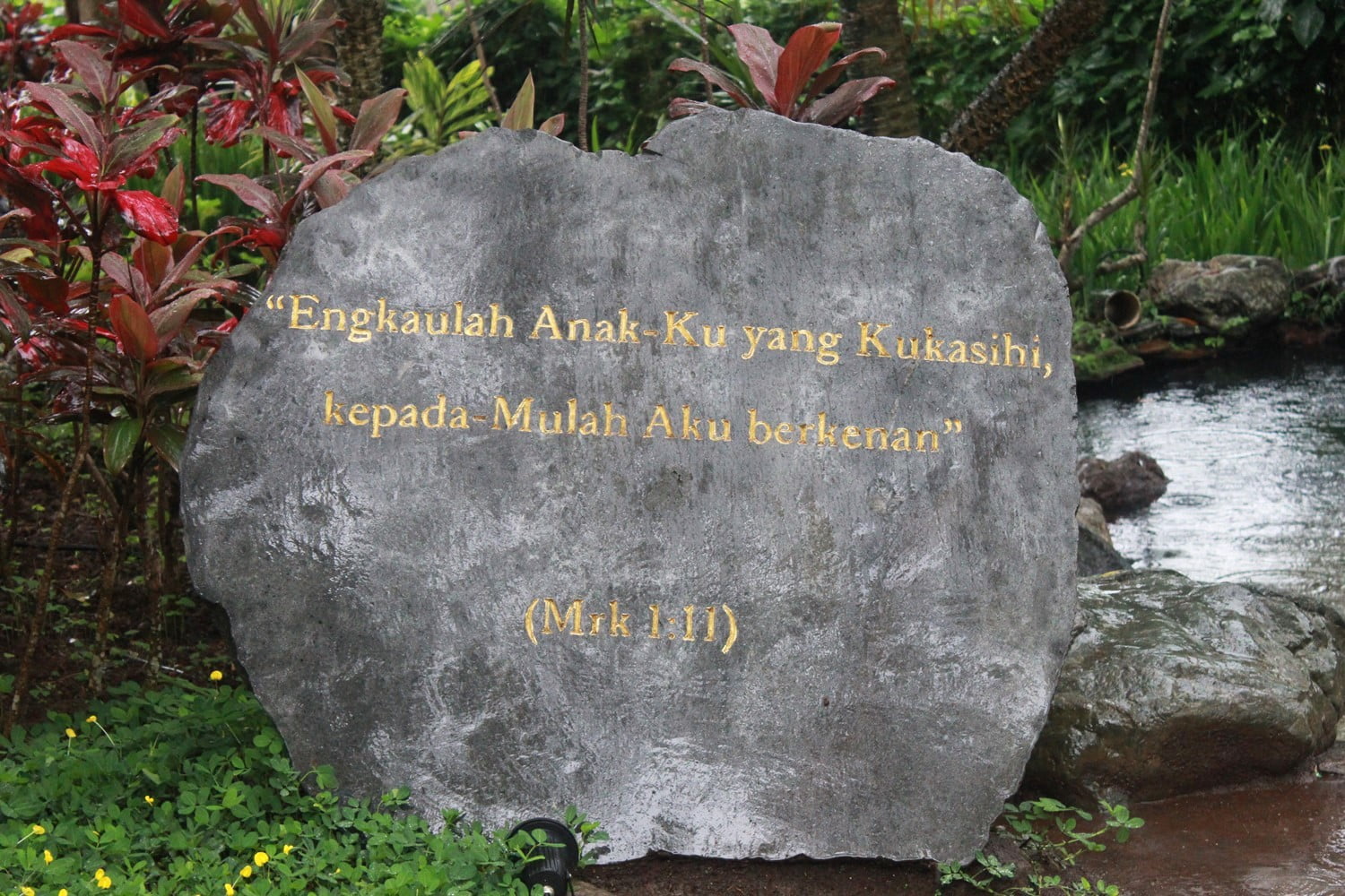 Menitipkan Doa di Gua Maria Kerep Ambarawa, Semarang