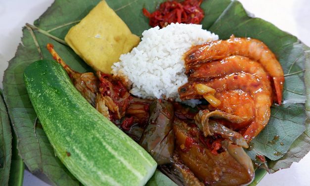 5 Rekomendasi Kuliner Cirebon, Kenyang Puoool!