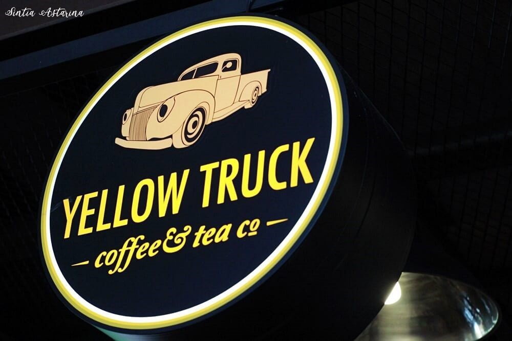 Menyeruput Kopi Hangat di Yellow Truck Coffee & Tea Bandung