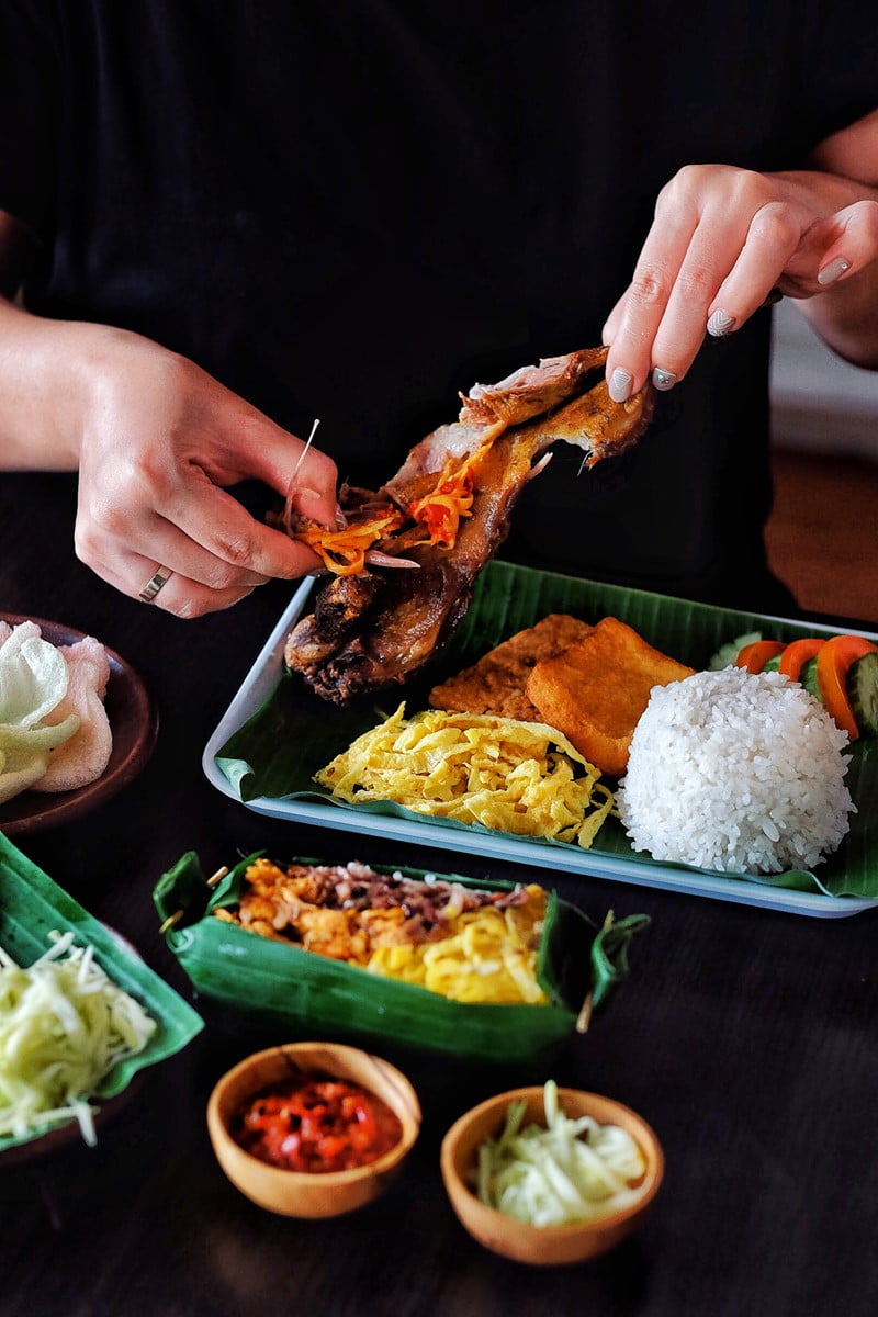 Waroeng Kaligarong, Kuliner Semarang Spesialis Bebek Goreng Sambal Mangga Muda