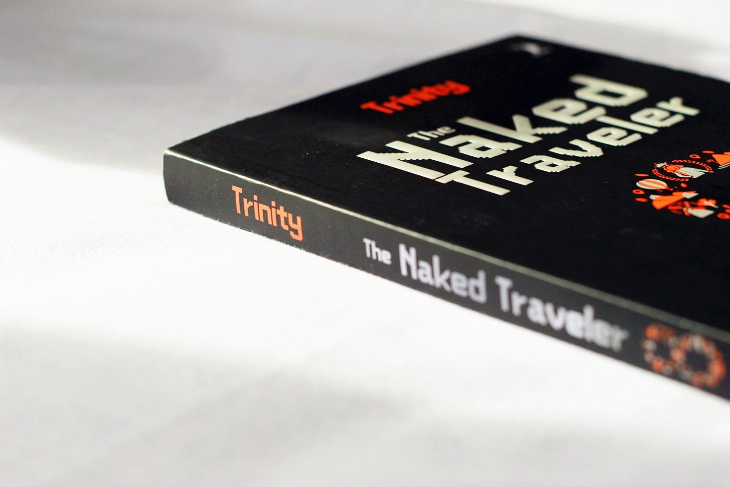 [BOOK REVIEW] The Naked Traveler 8 The Farewell Karya Trinity