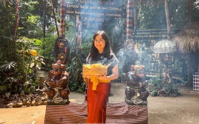 Pengalaman Melukat di Taman Beji Griya Waterfall, Bali